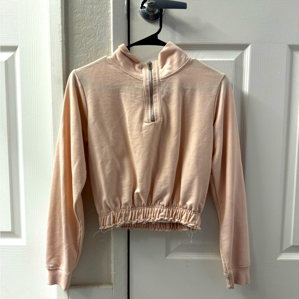 Pink PrettyLittleThing Crop Sweater, size Small